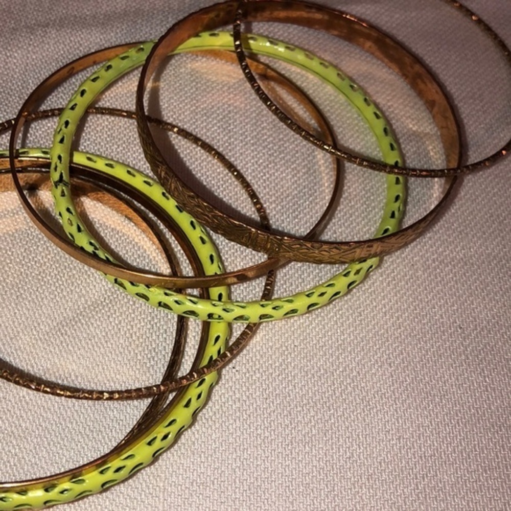 𝅺BANGLES - Picture 3 of 3